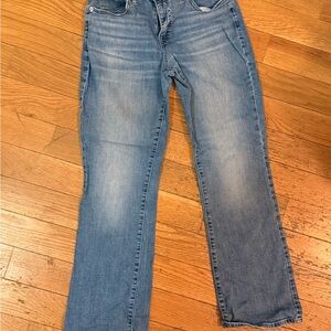 Lucky Brand Women's Straight Leg Light Blue Wash Jeans